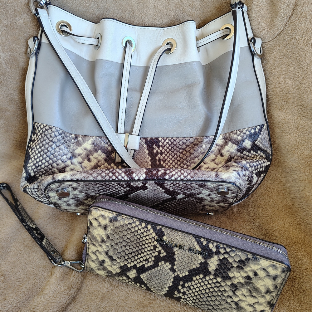 Michael Kors Gray and Cream Snake Print Shoulder Bag Set